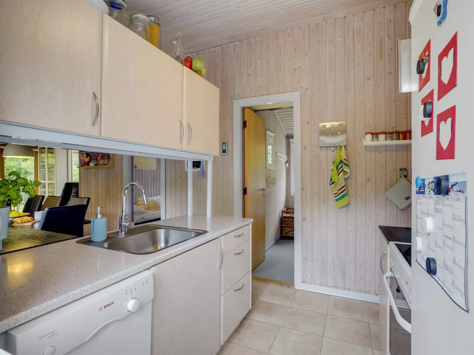 "Dali" - 400m to the fjord-Inside