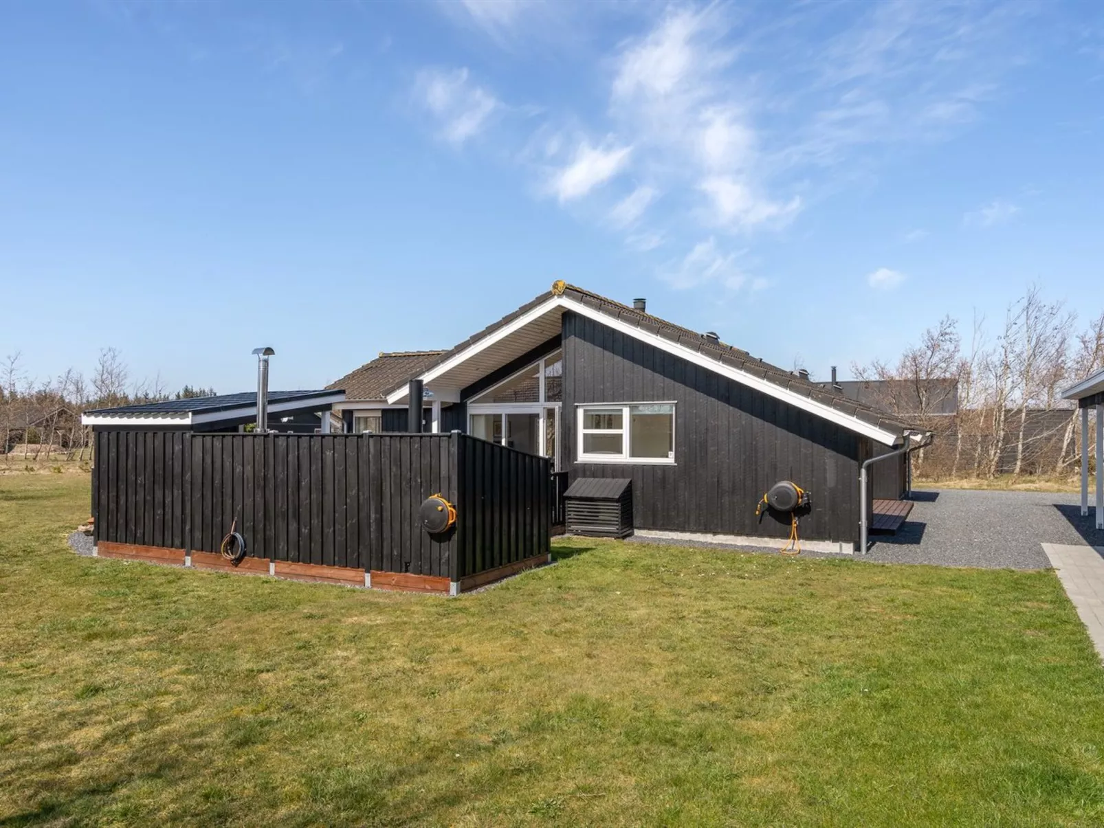 "Dorithea" - 3.5km from the sea-Outside