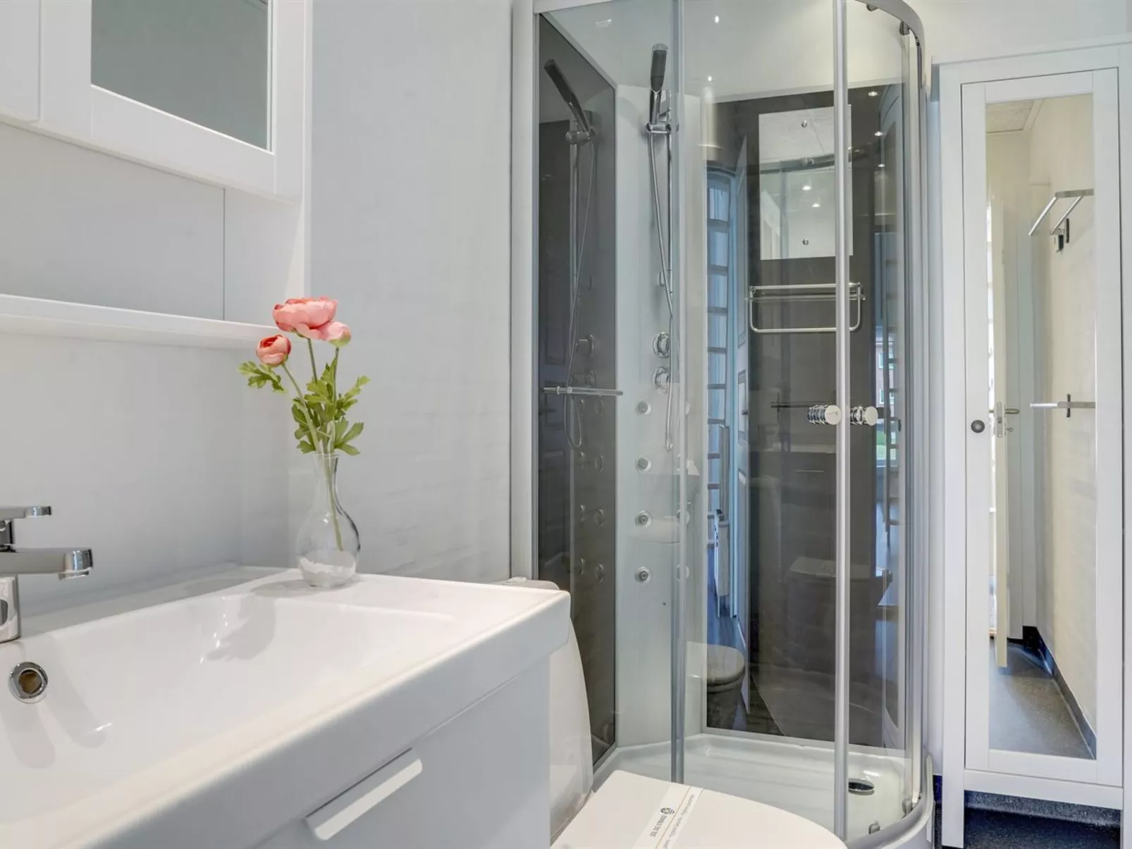 "Teodosij" - 1.1km from the sea-Inside