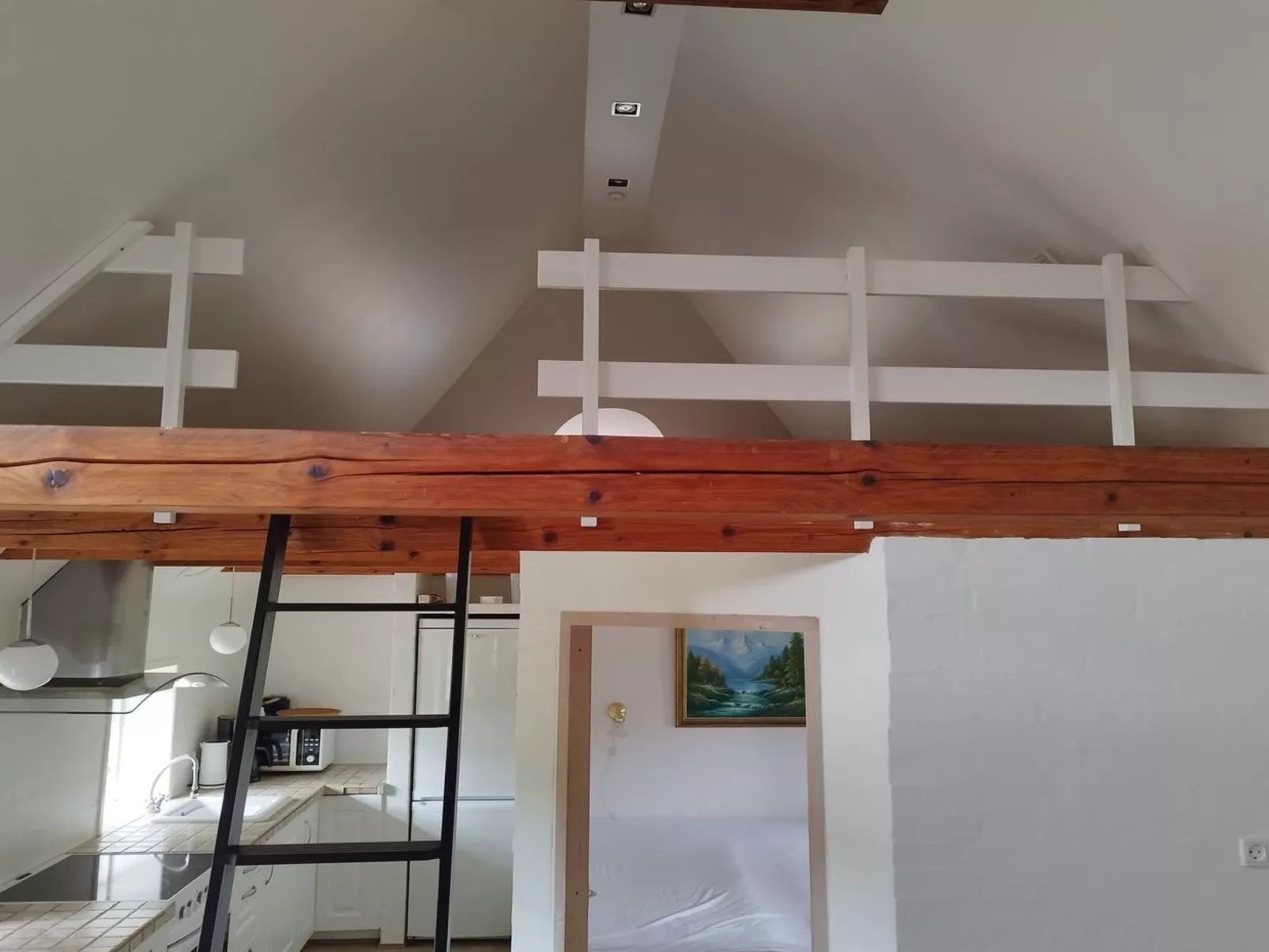 "Faik" - 650m from the sea-Drinnen