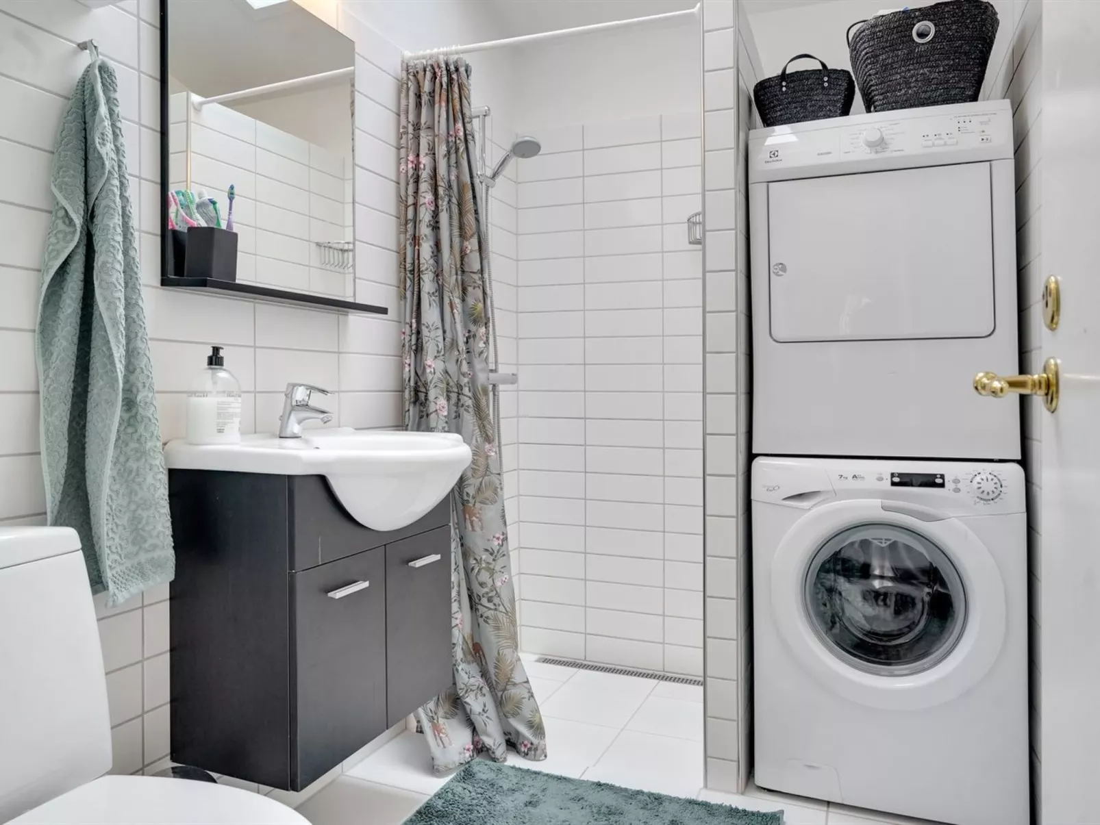 "Brune" - 30km from the sea-Inside