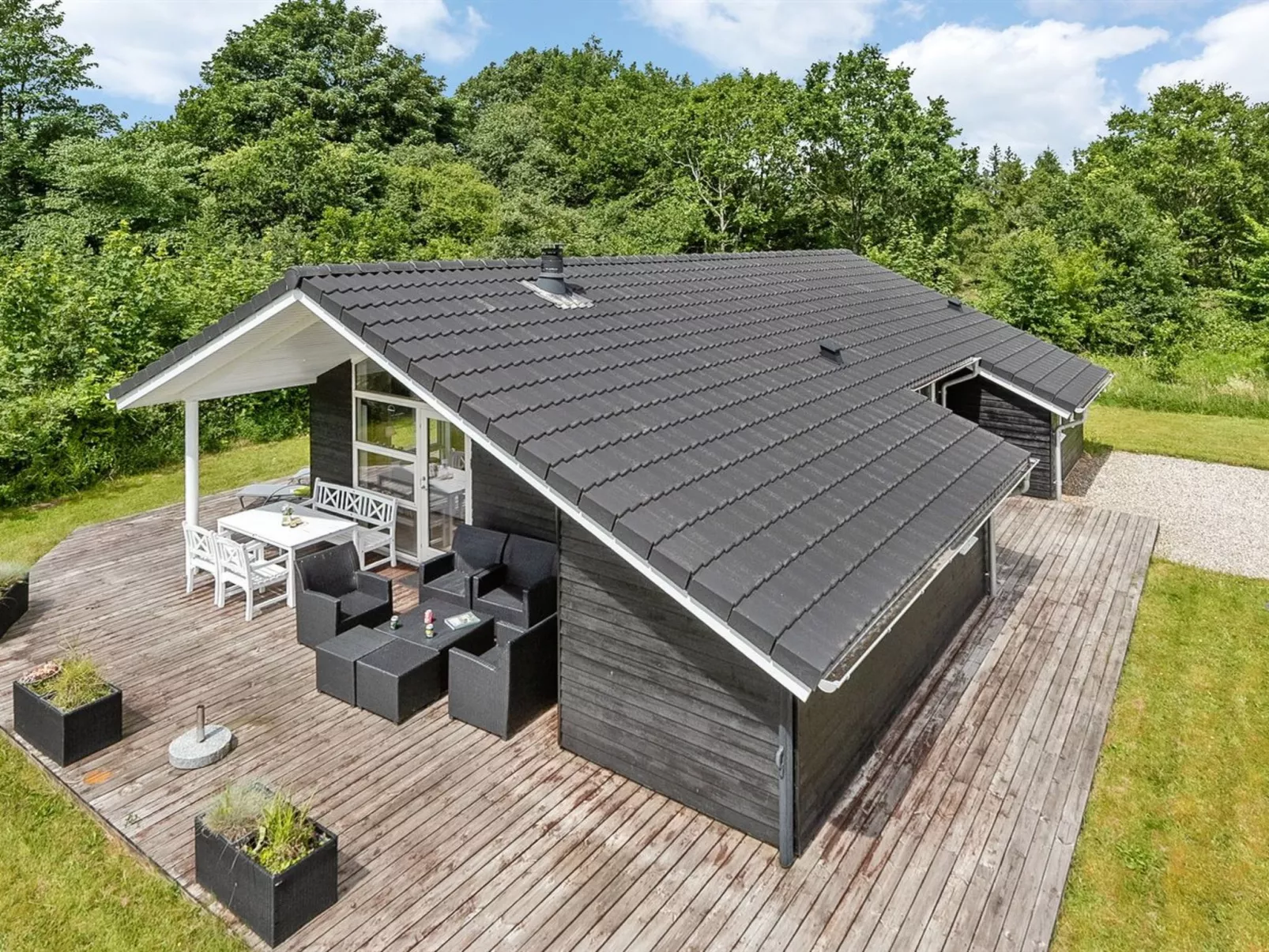 "Estrid" - 30km from the sea-Draußen