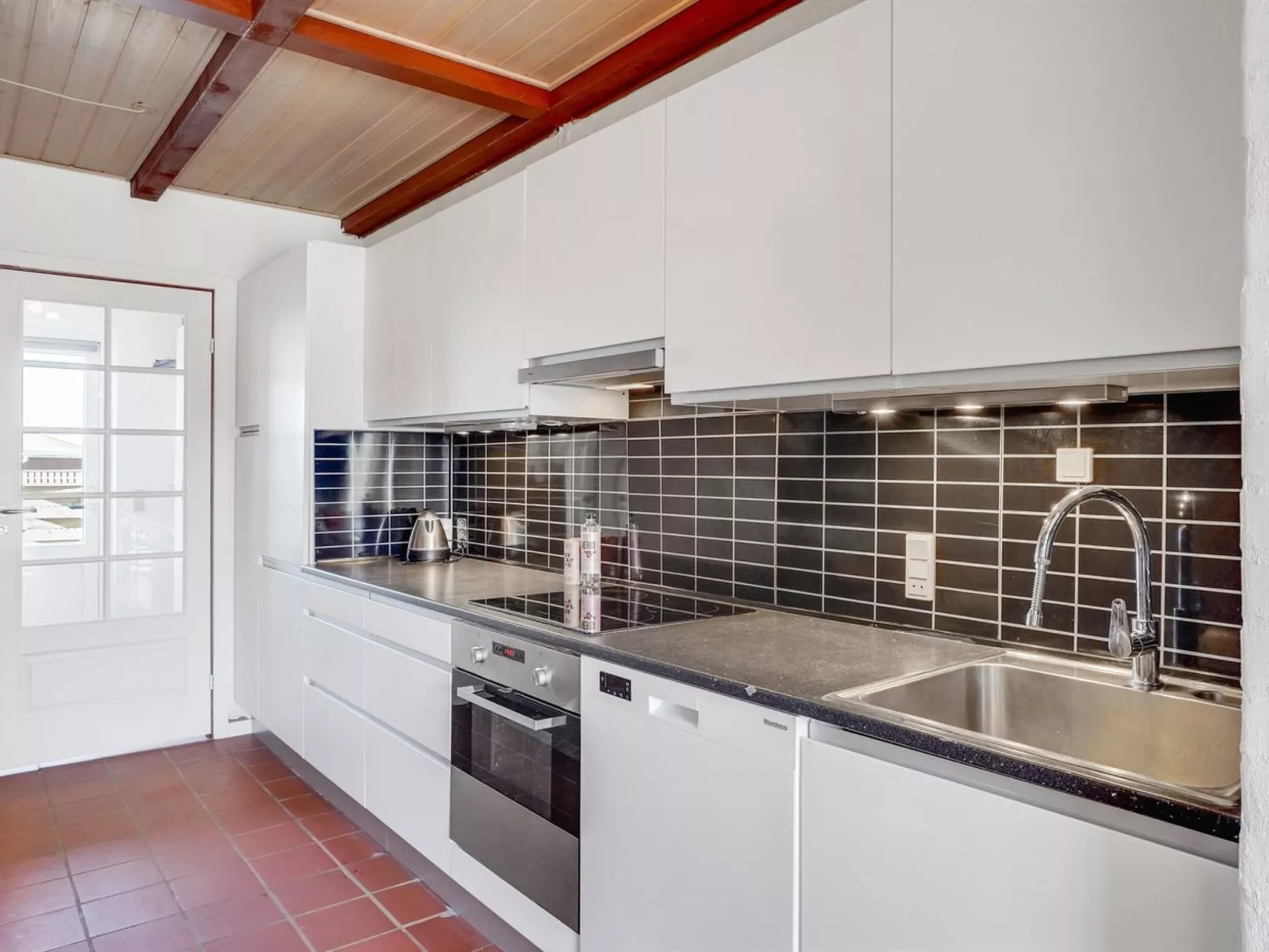 "Nermin" - 300m from the sea-Drinnen