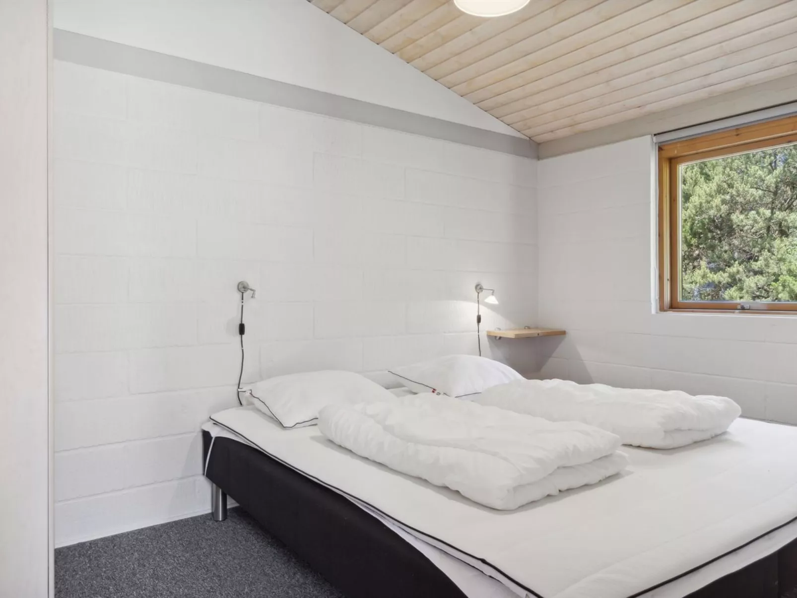 "Nila" - 750m from the sea-Inside