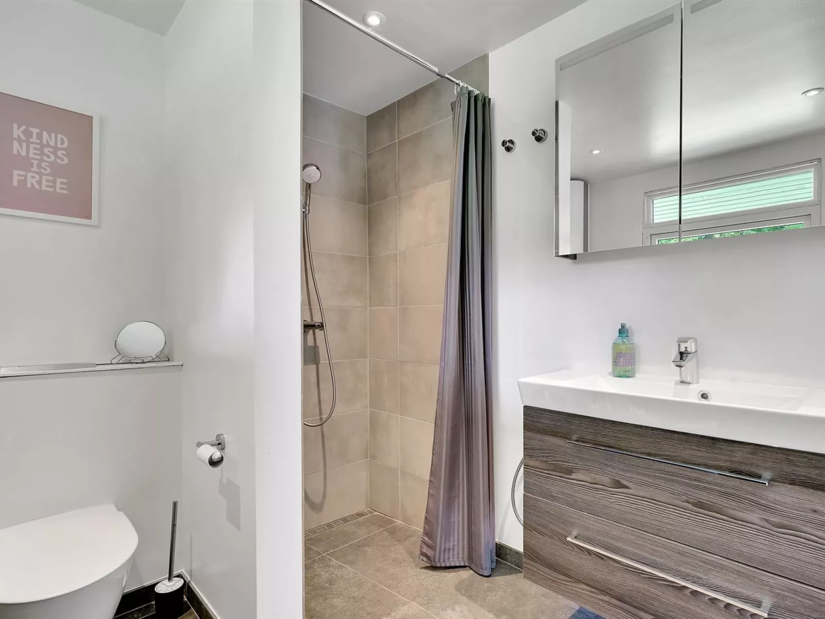 "Fentje" - 375m to the fjord-Inside