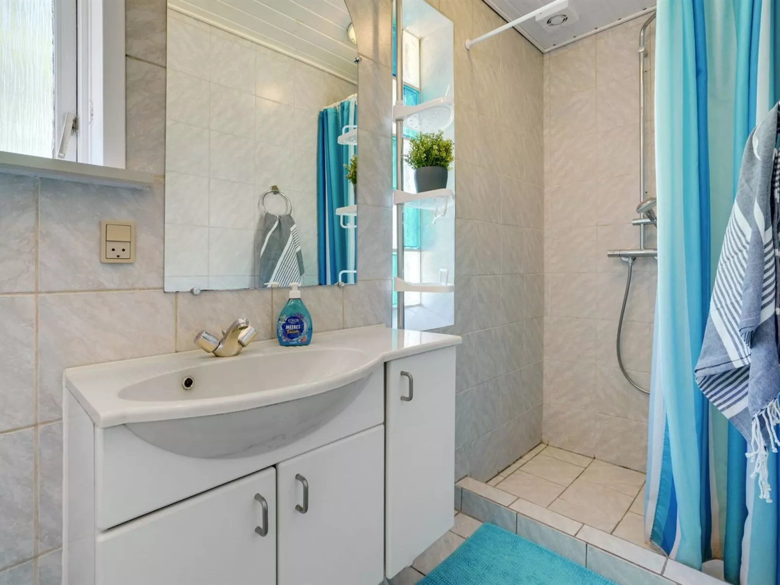 "Marka" - 2.5km from the sea-Inside