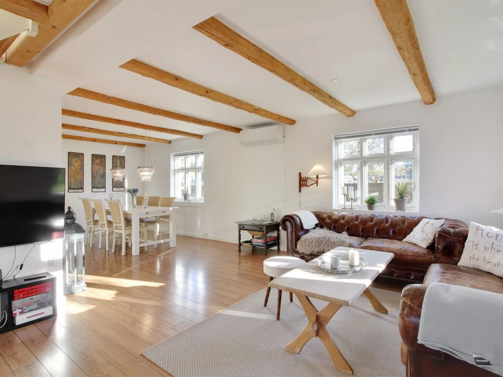 "Iara" - 6km from the sea-Inside