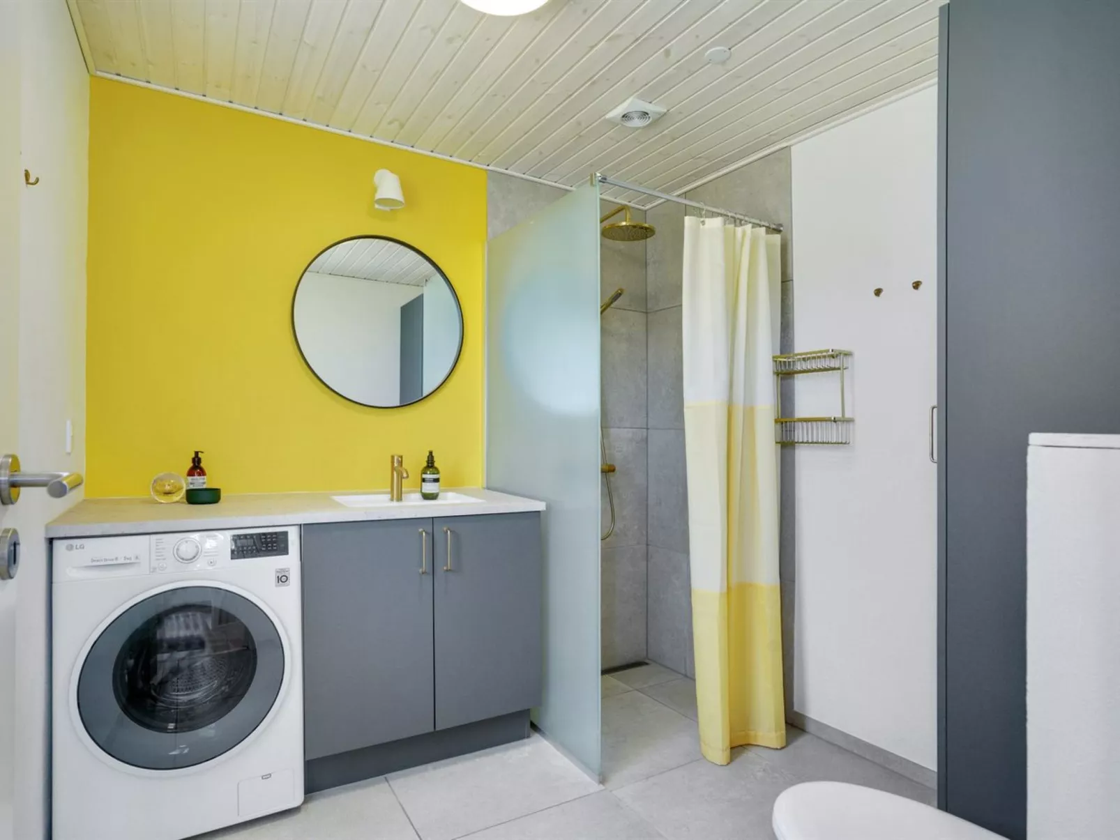 "Absolon" - 1.5km from the sea-Inside