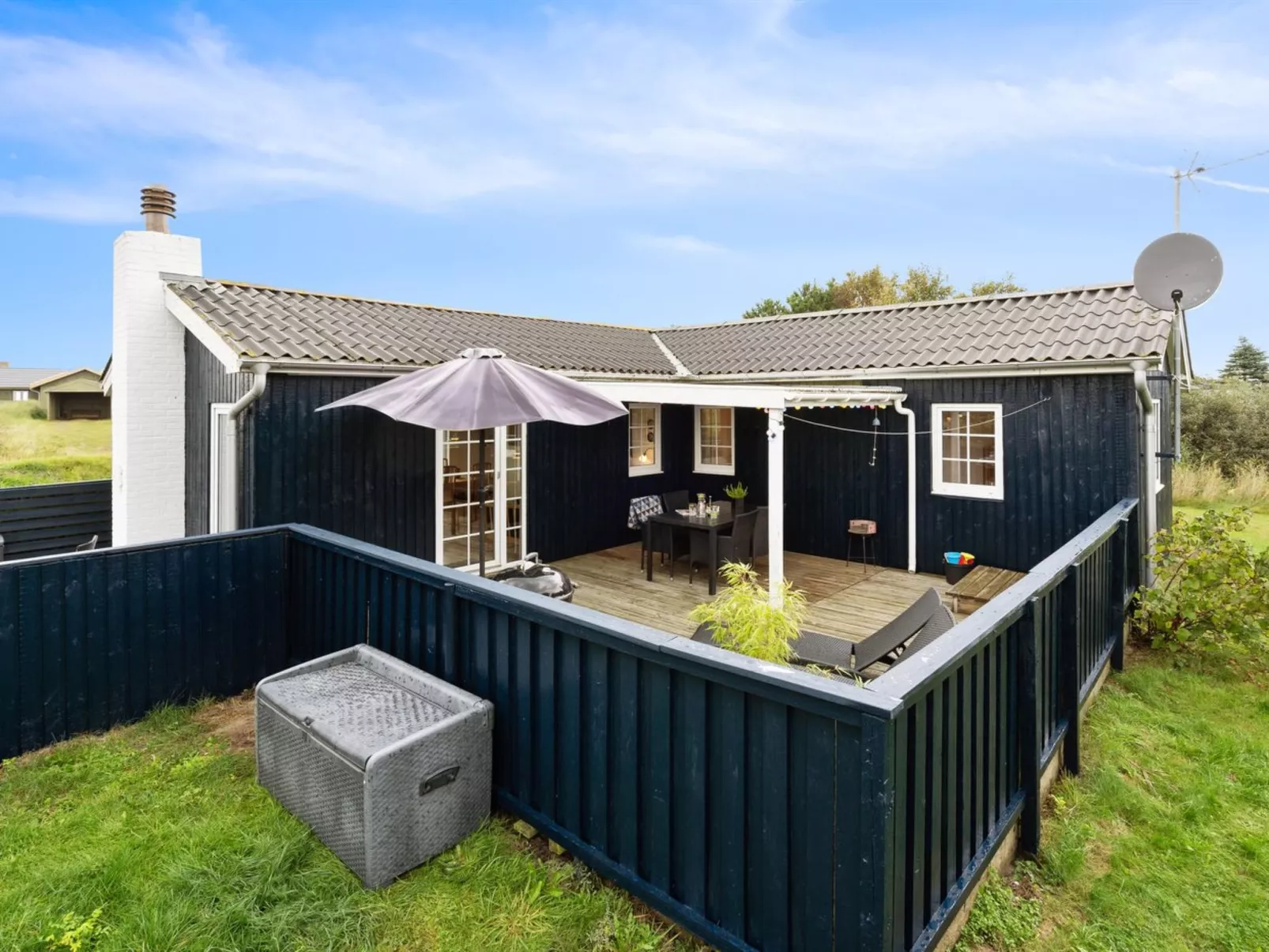 "Swana" - 550m from the sea-Outside