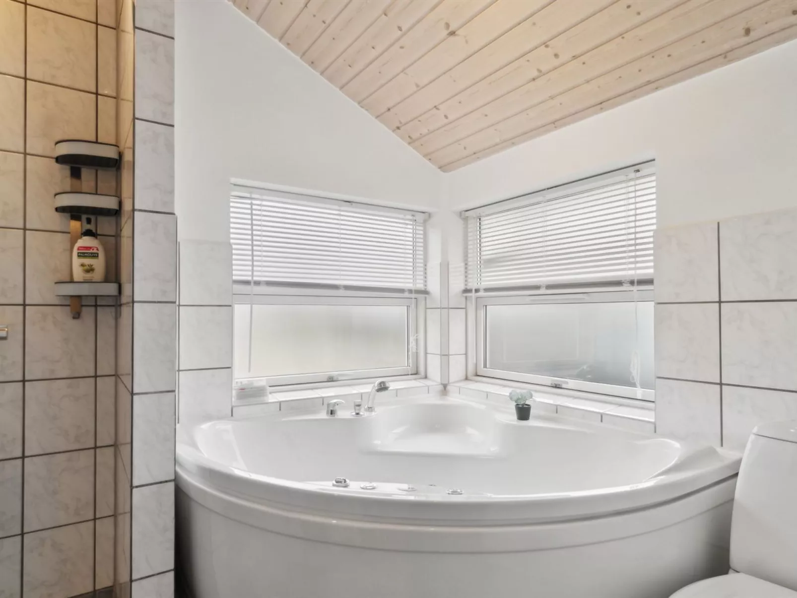 "Henninge" - 300m from the sea-Inside