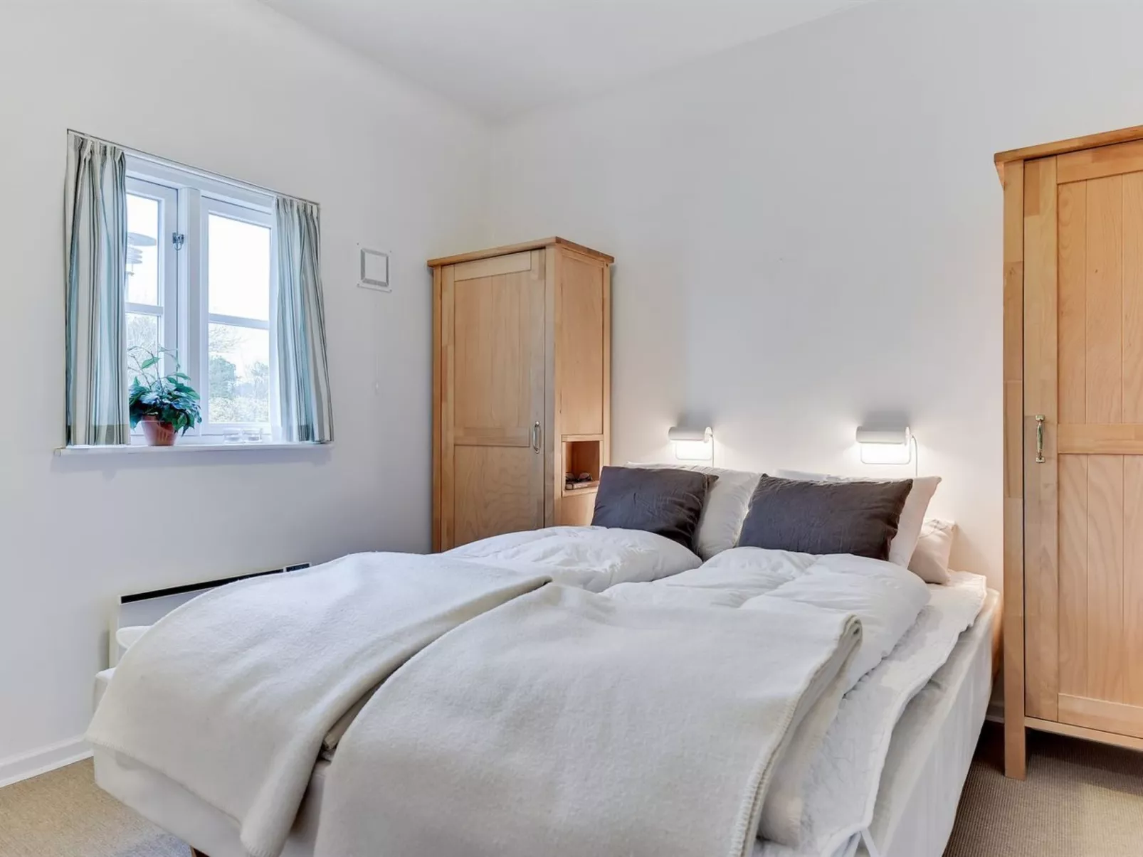 "Thoran" -  from the sea-Inside