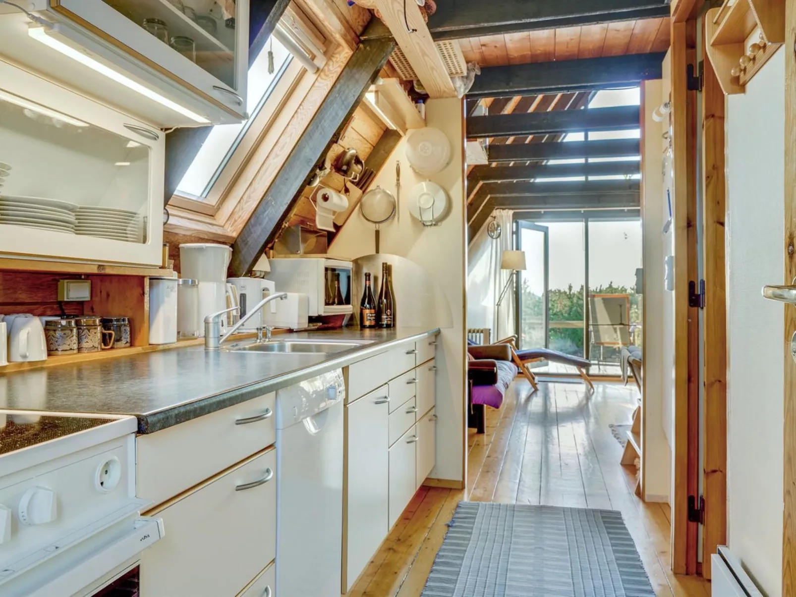 "Ariana" - 150m from the sea-Dedans