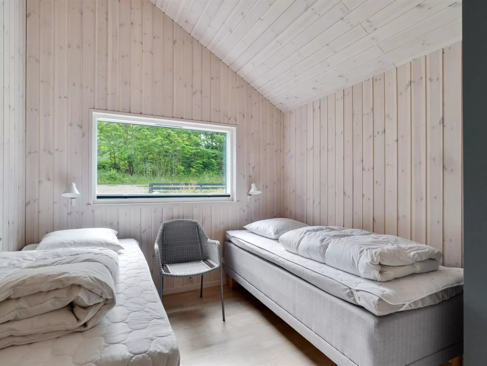 "Ella" - 1.2km to the fjord-Dedans