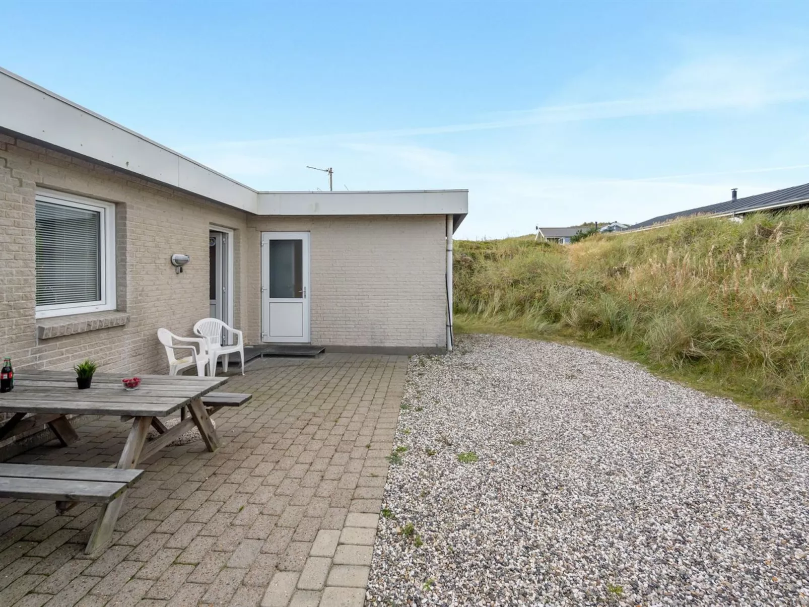 "Elizabeta" - 100m to the fjord-Draußen