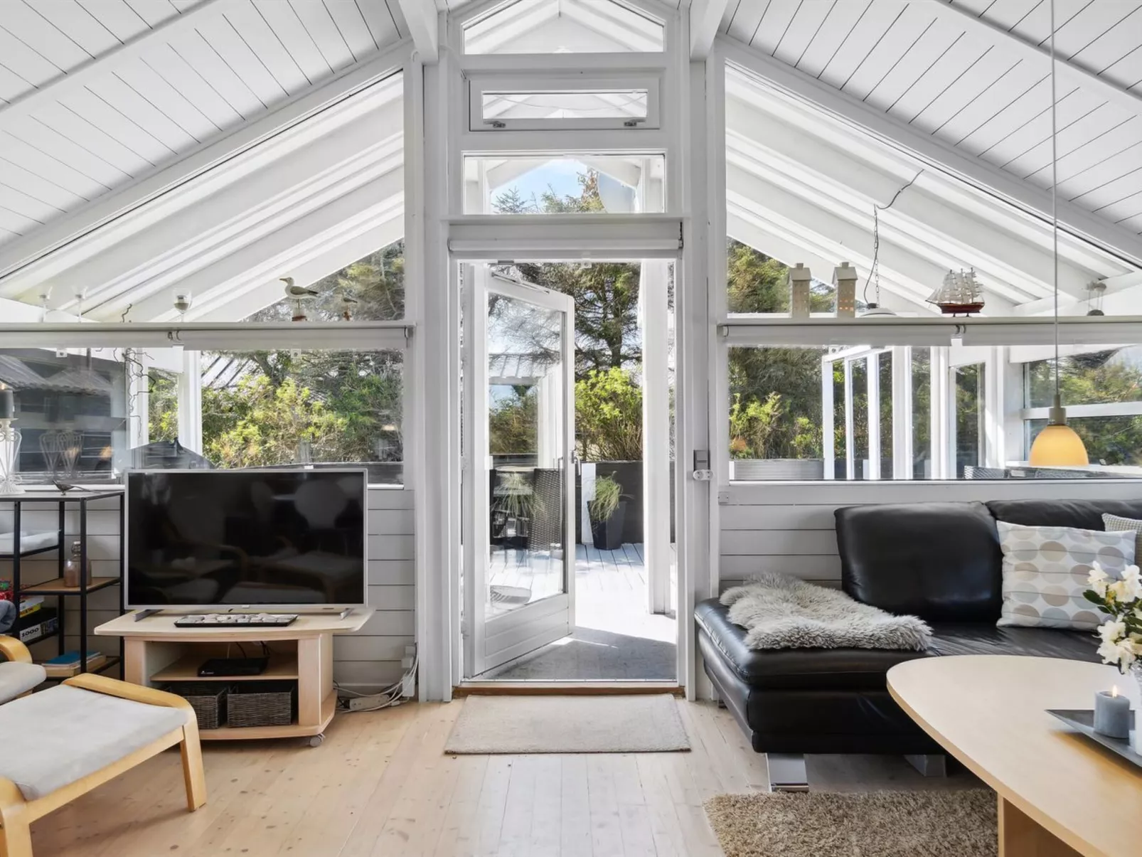 "Allida" - 800m from the sea-Dedans