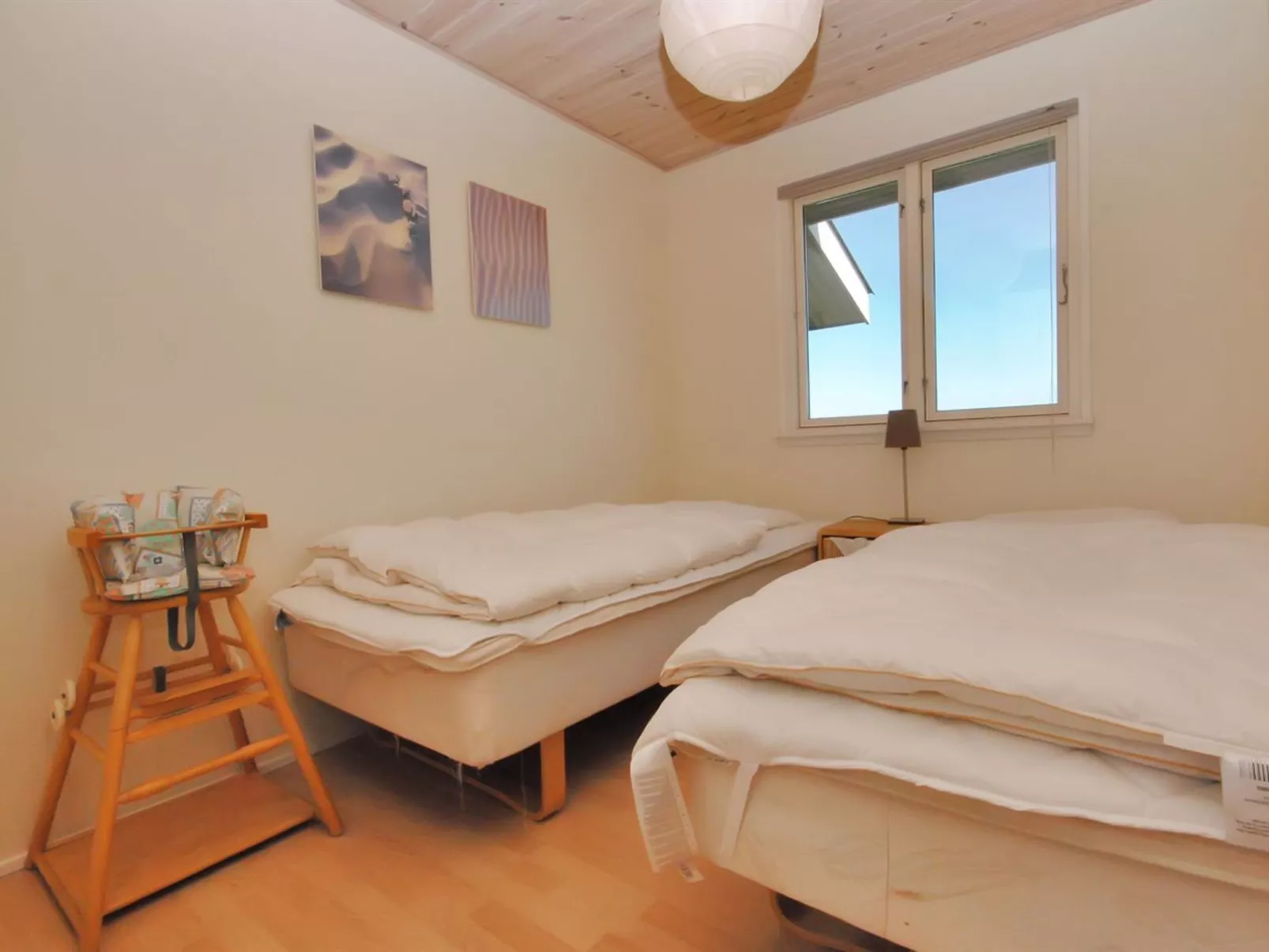 "Ernbiorn" -  from the sea-Inside