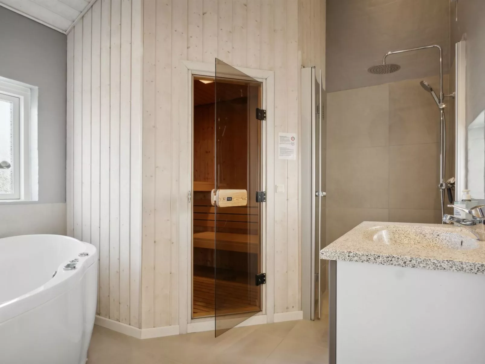 "Sylvana" - 400m from the sea-Inside