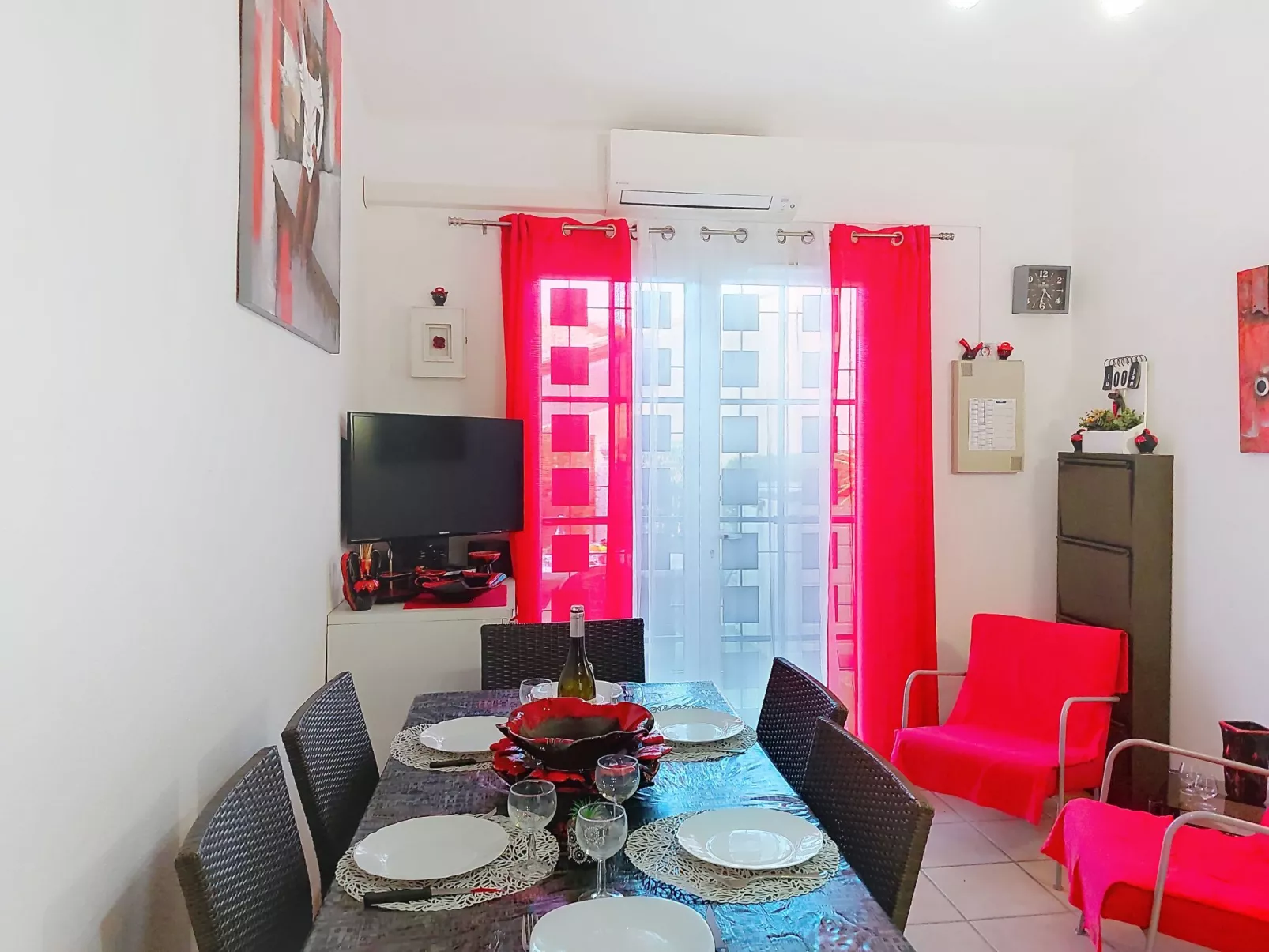 Les Amandines-Drinnen