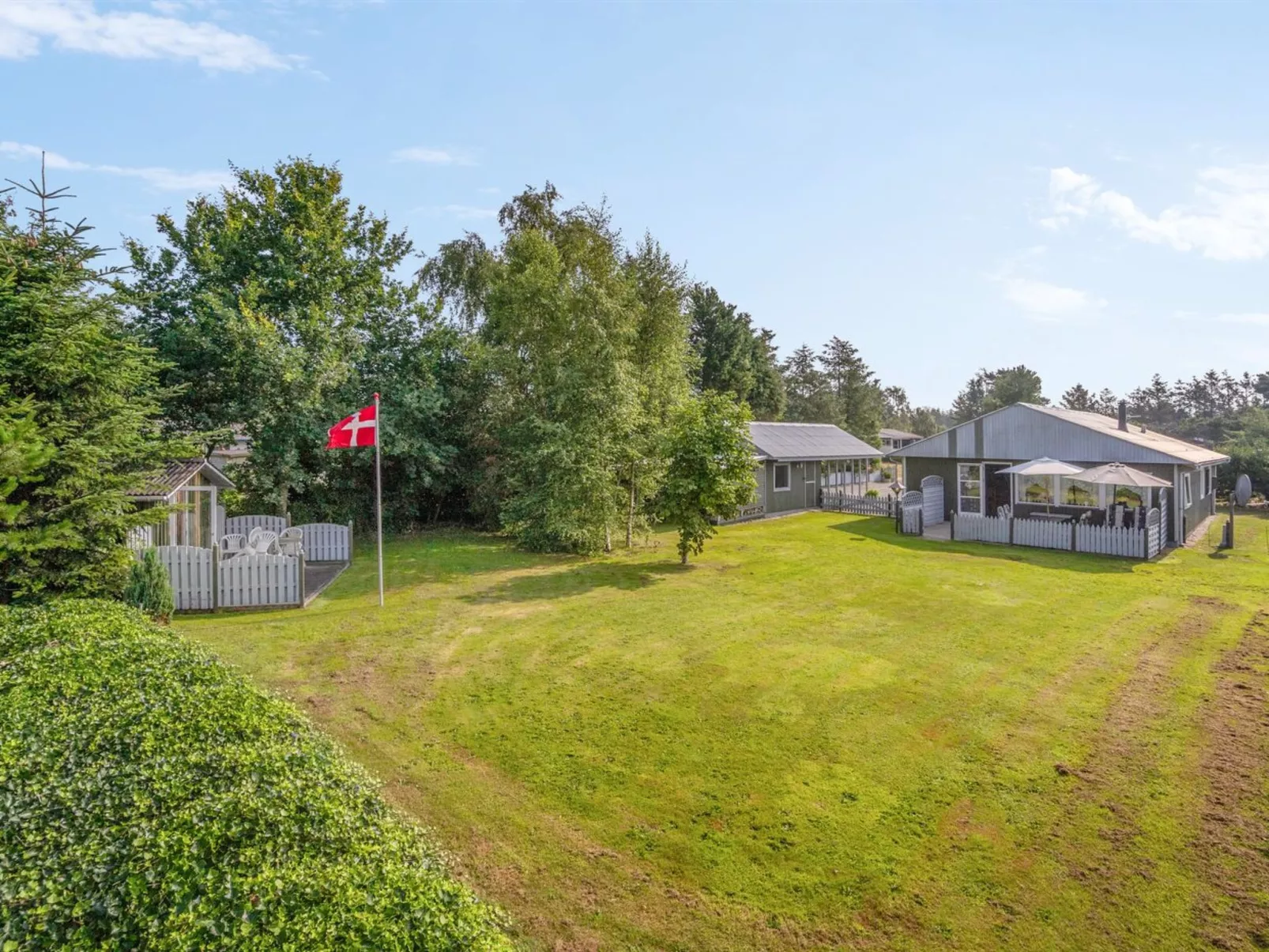 "Thorgarth" - 1.2km from the sea-Outside