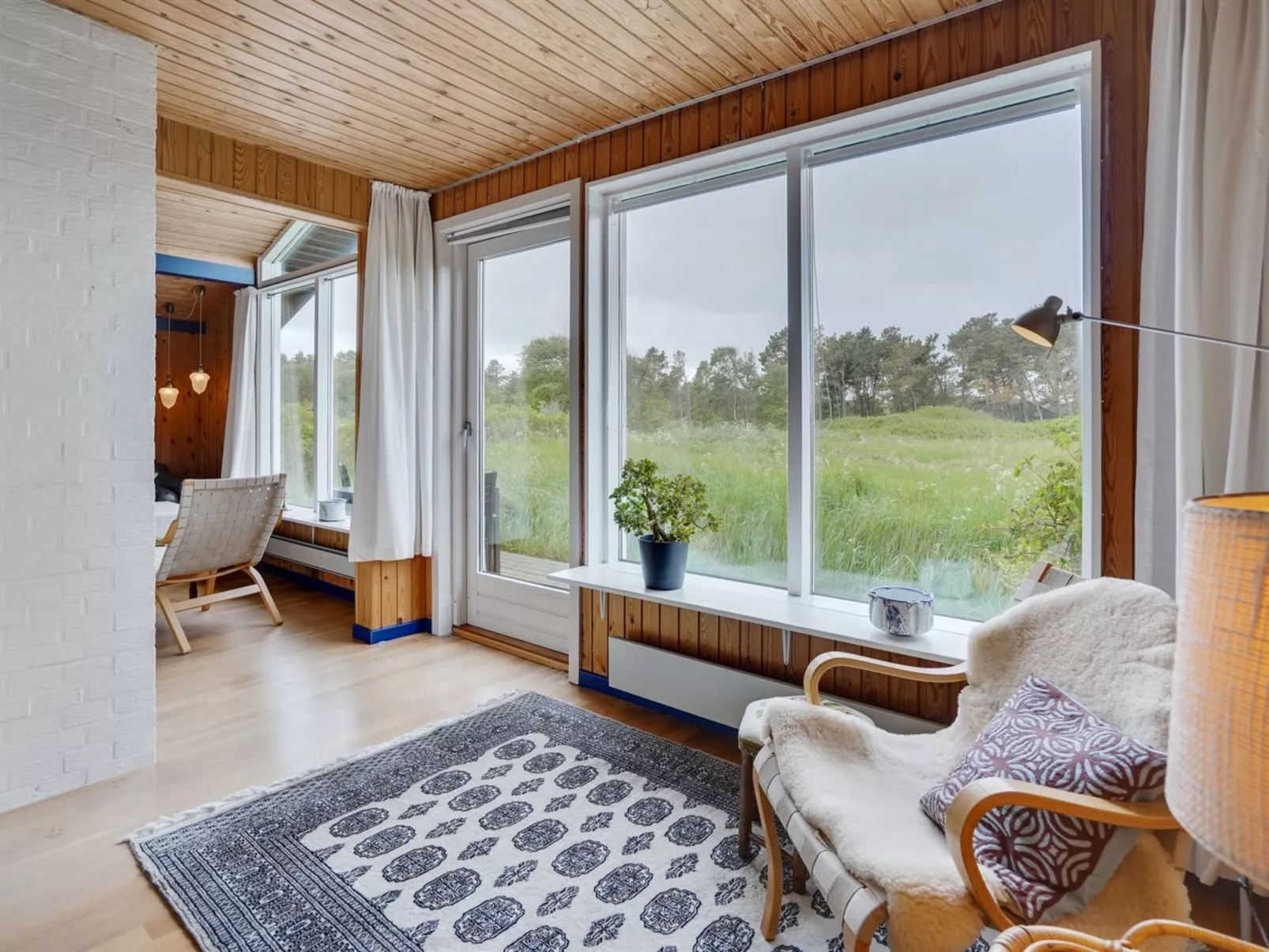 "Øgrim" - 204m from the sea-Inside