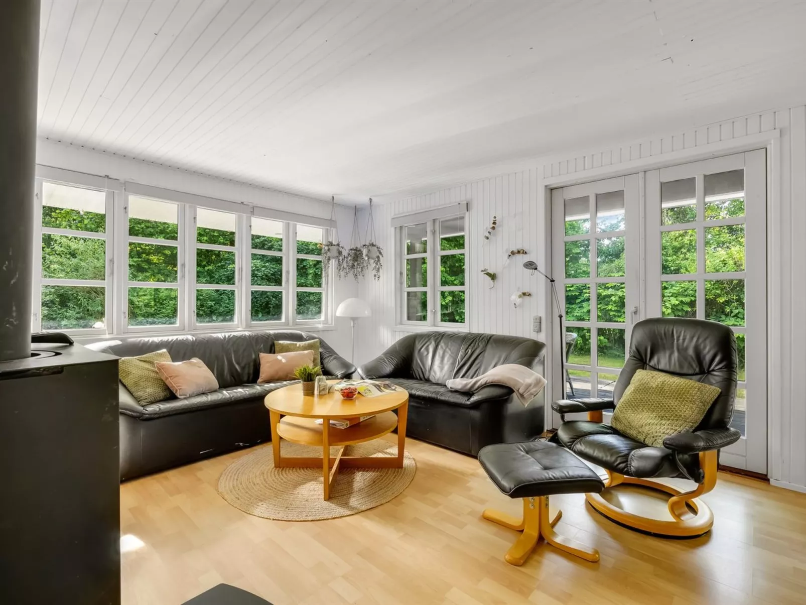 "Sunaj" -  from the sea-Drinnen