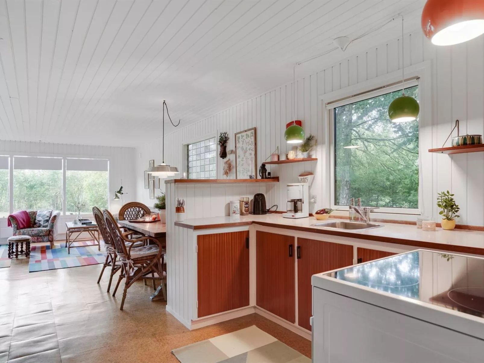 "Elmina" -  from the sea-Dedans