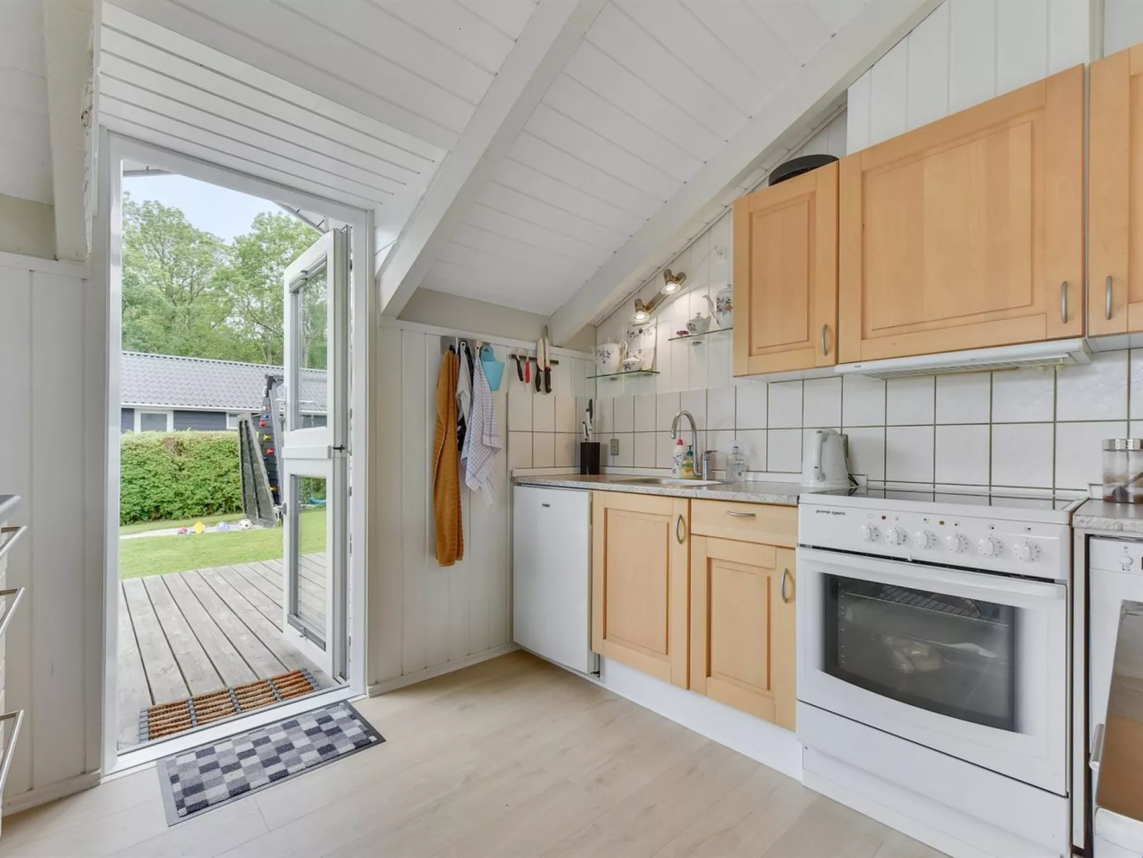 "Ullakarin" - 350m from the sea-Dedans