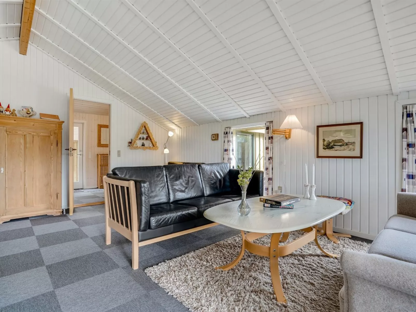 "Arona" - 1.5km from the sea-Inside