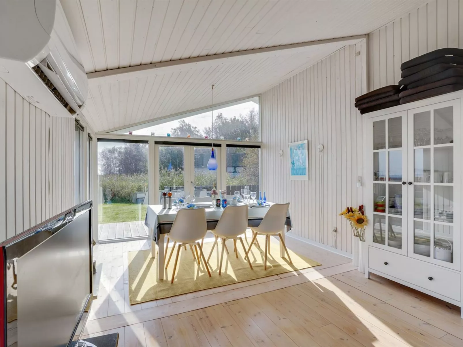 "Gisa" -  from the sea-Inside