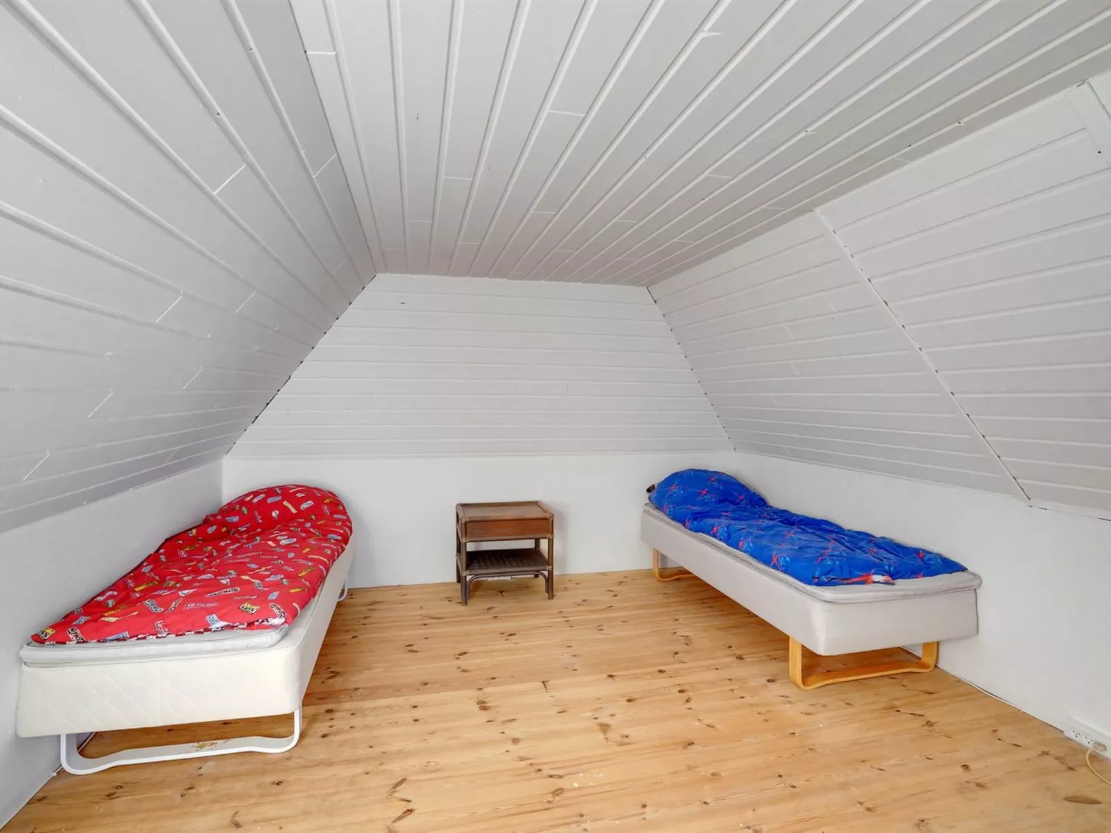 "Aughe" - 25km from the sea-Drinnen