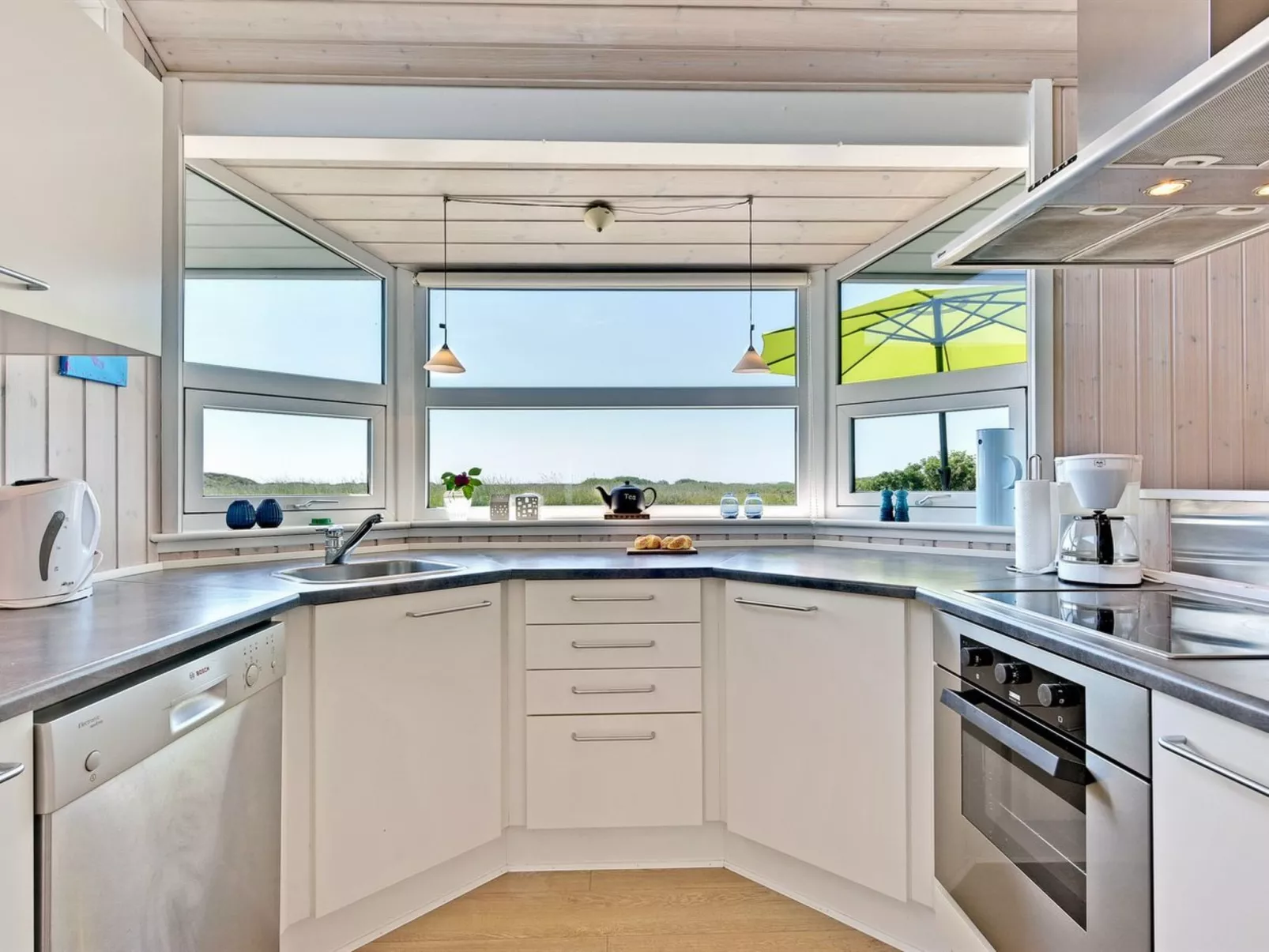 "Chrisse" - 550m from the sea-Inside