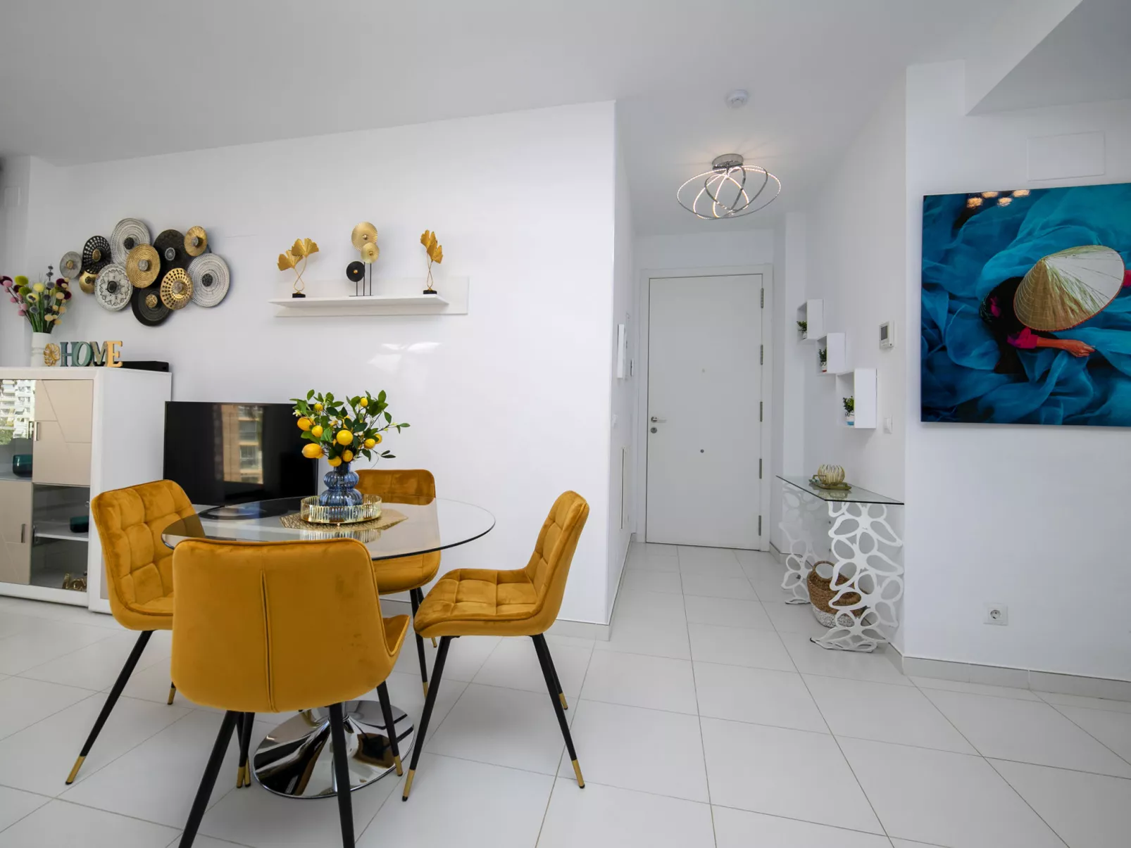 Calpe Beach II-Inside