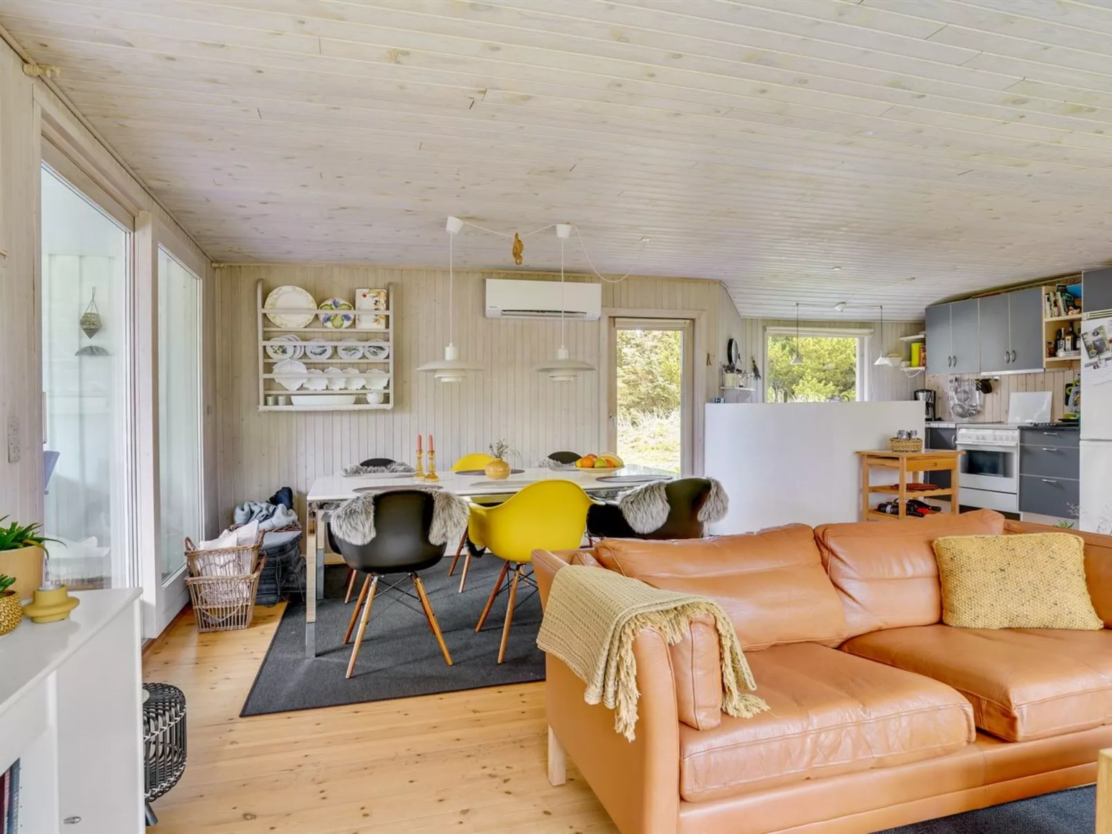 "Gloria" - 2.5km from the sea-Inside