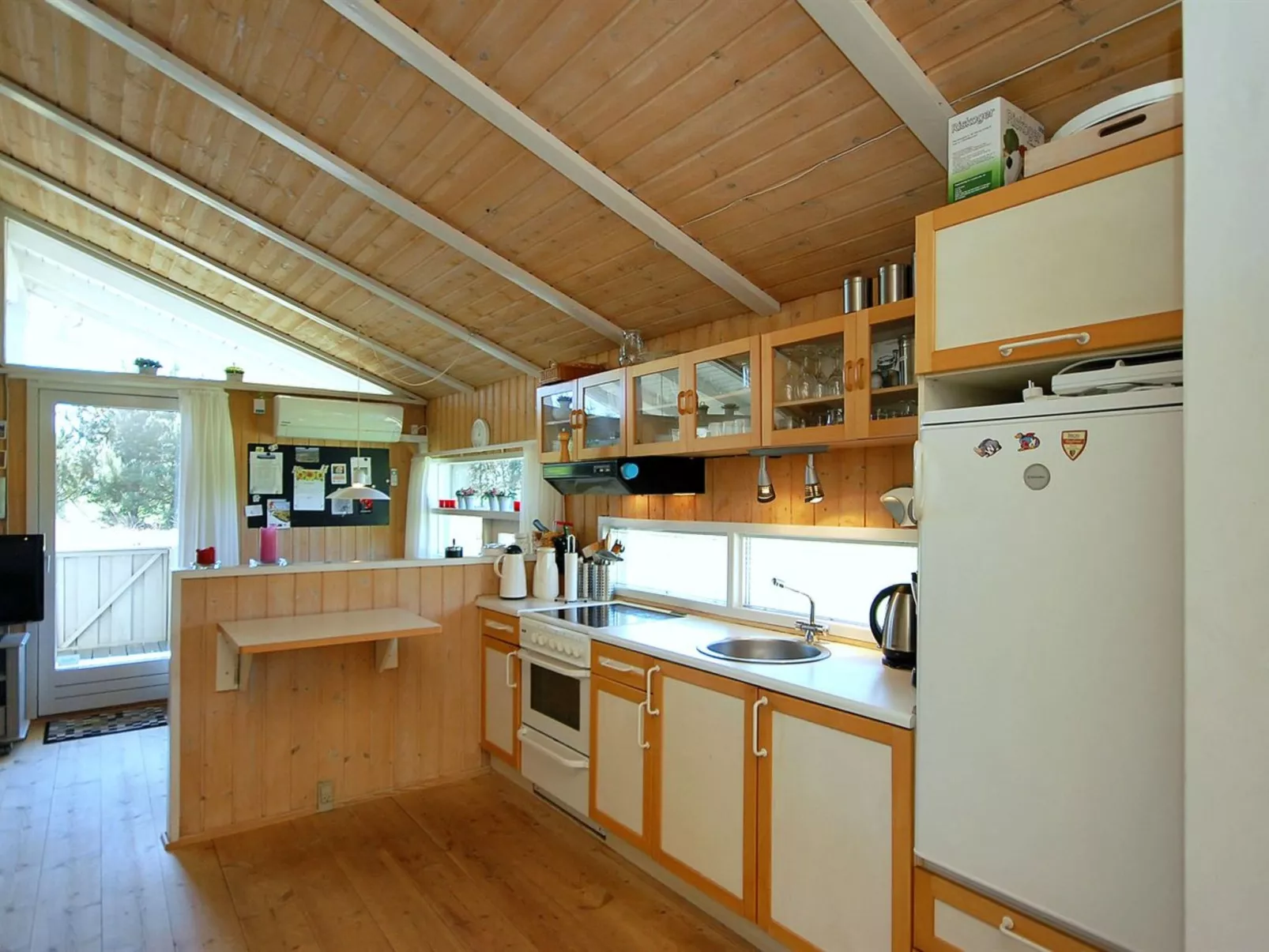 "Anthonia" - 1.6km from the sea-Inside