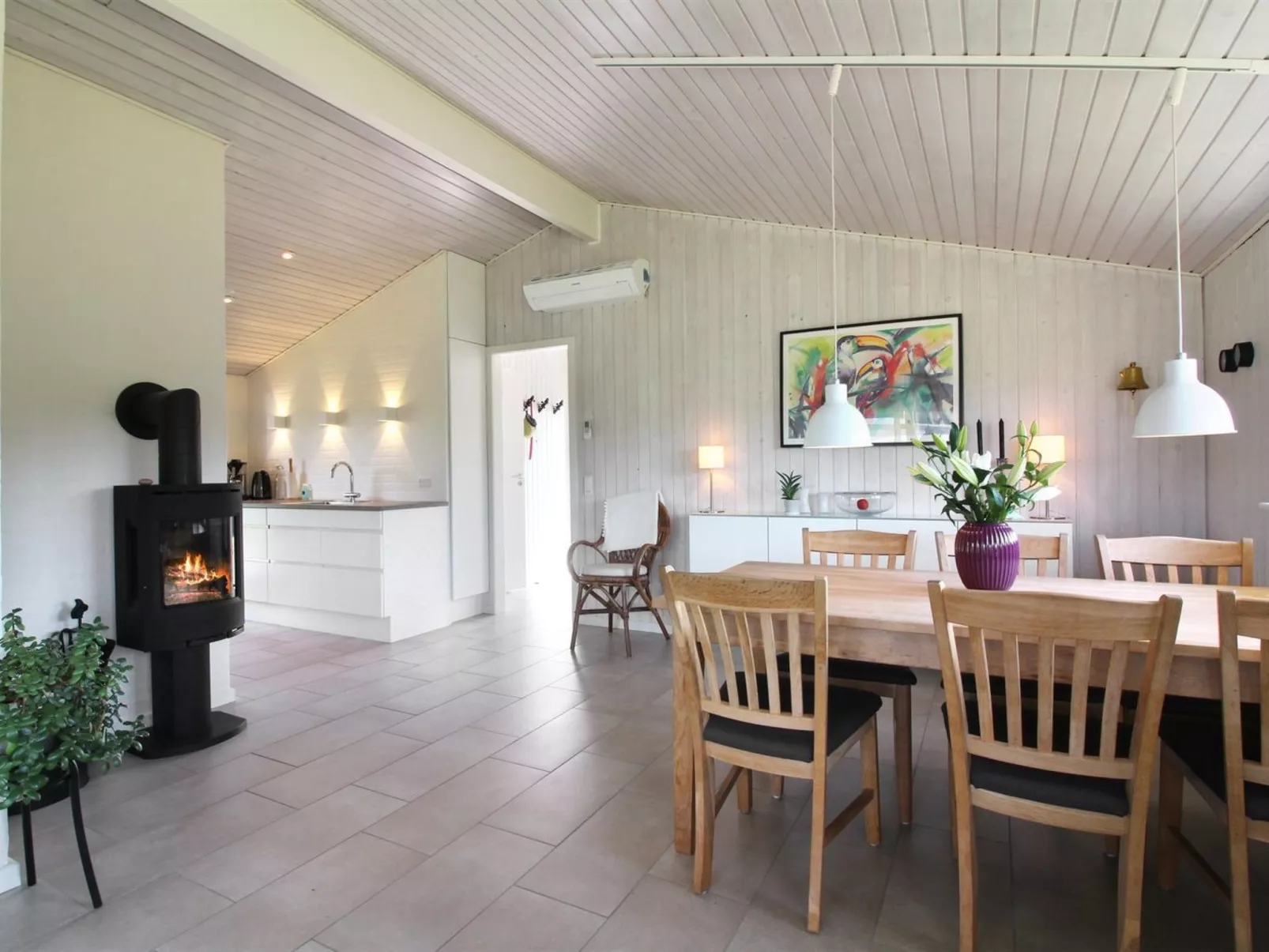 "Alberga" - 700m from the sea-Drinnen