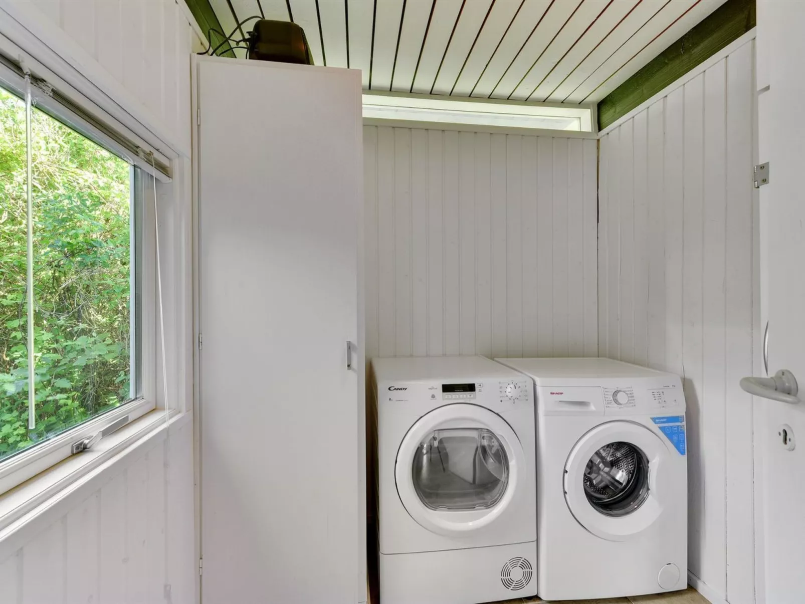 "Anund" - 1.4km from the sea-Inside