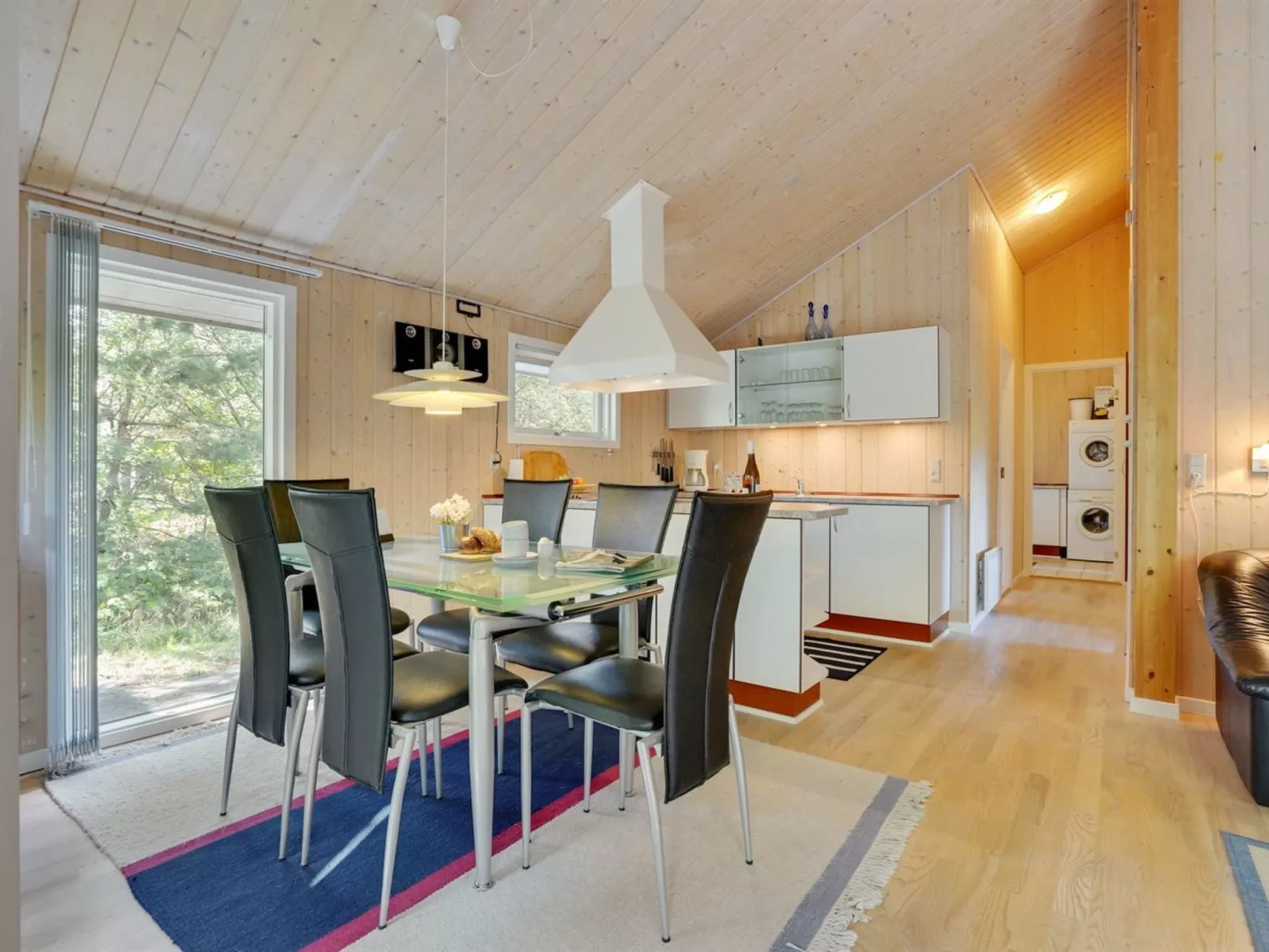 "Jussi" - 3.5km from the sea-Drinnen