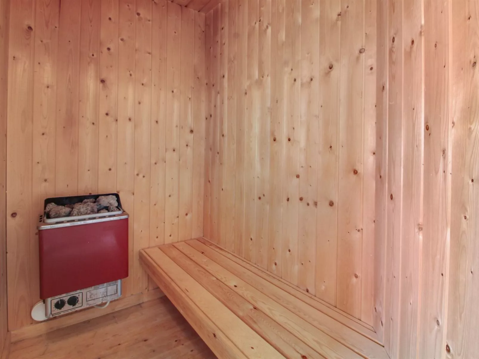 "Uma" - 400m from the sea-Inside