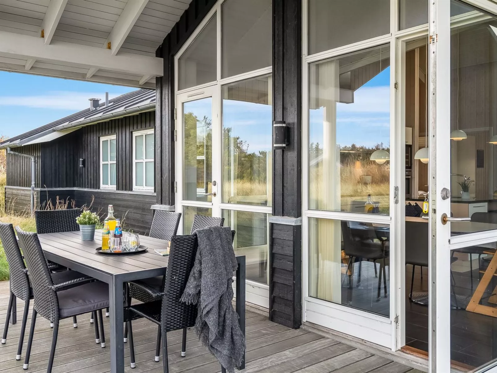 "Eskil" - 656m from the sea-Draußen