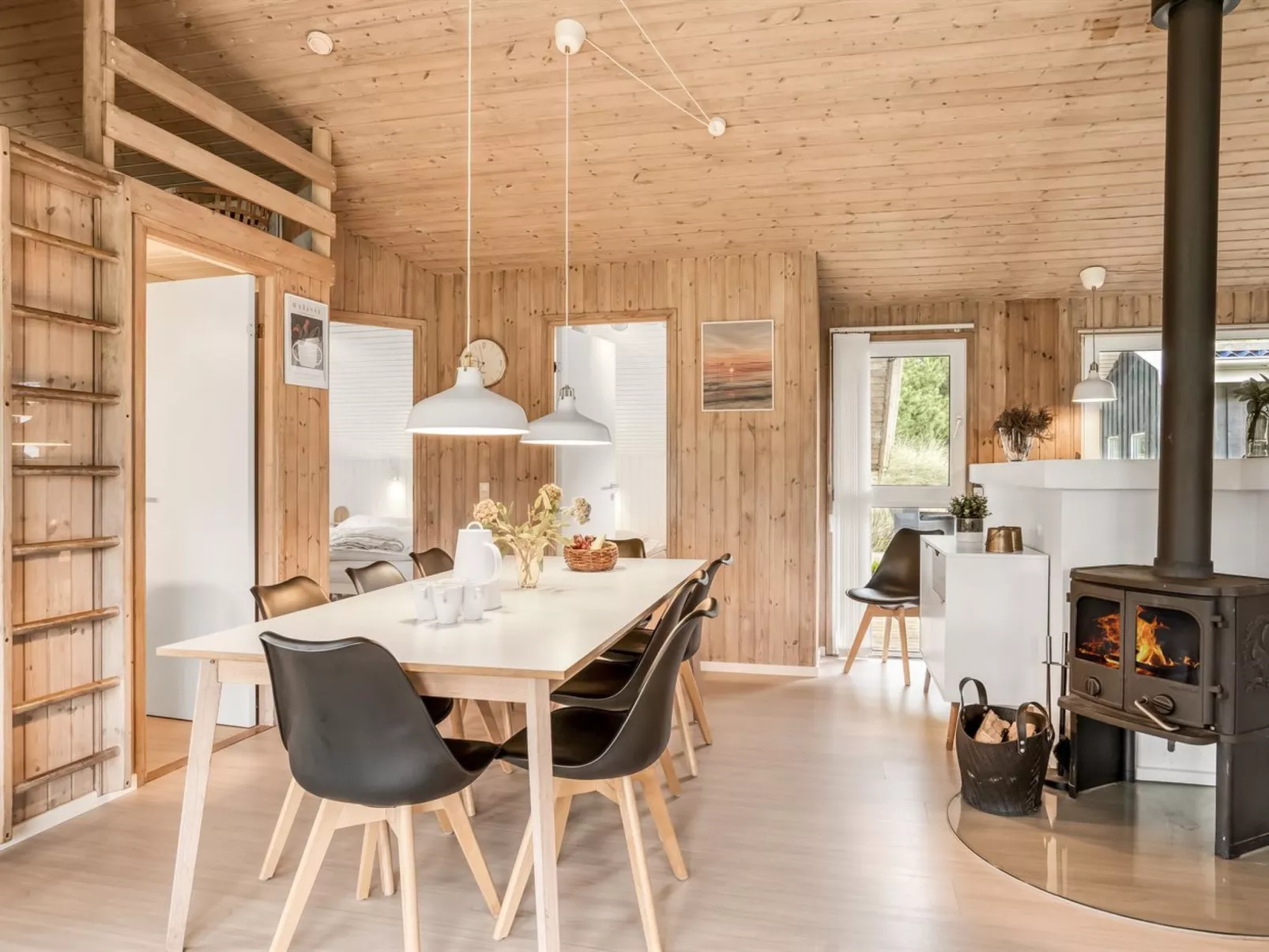 "Helene" - 1.5km from the sea-Drinnen