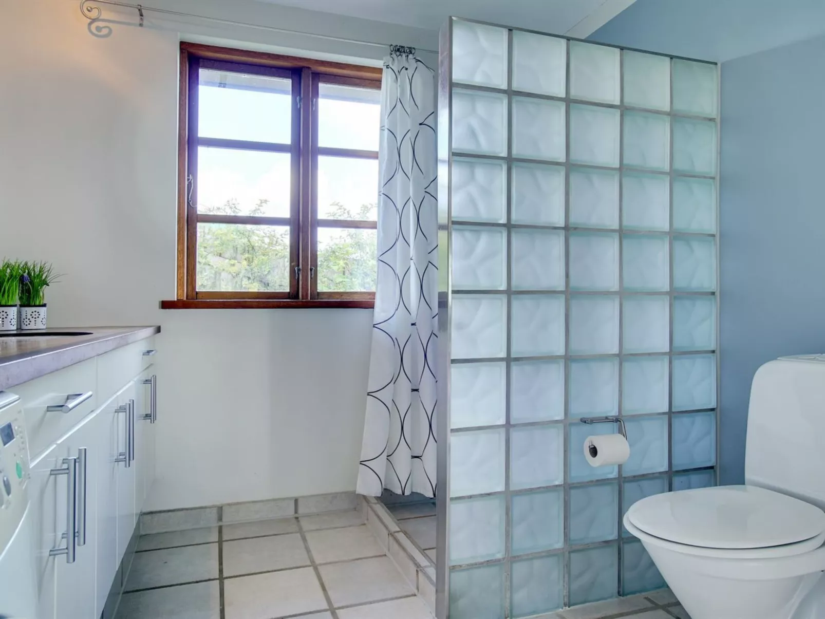 "Botmar" - 10m from the sea-Dedans