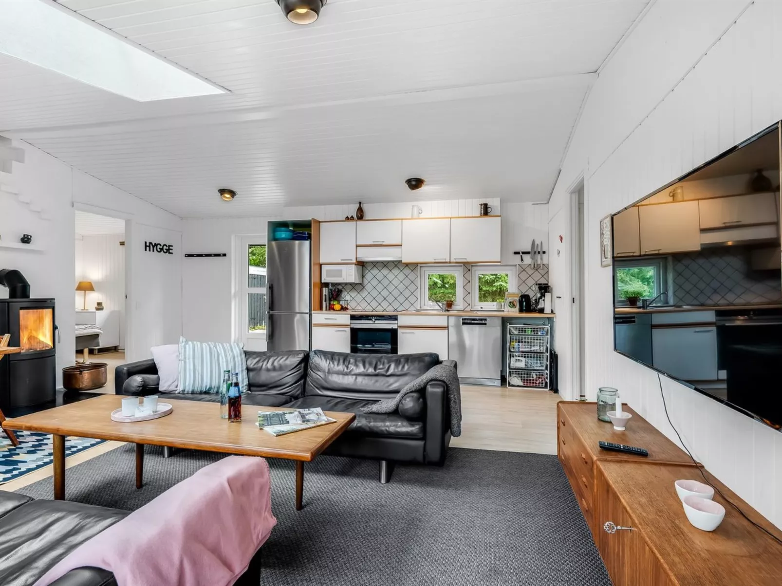 "Elmira" - 555m from the sea-Dedans