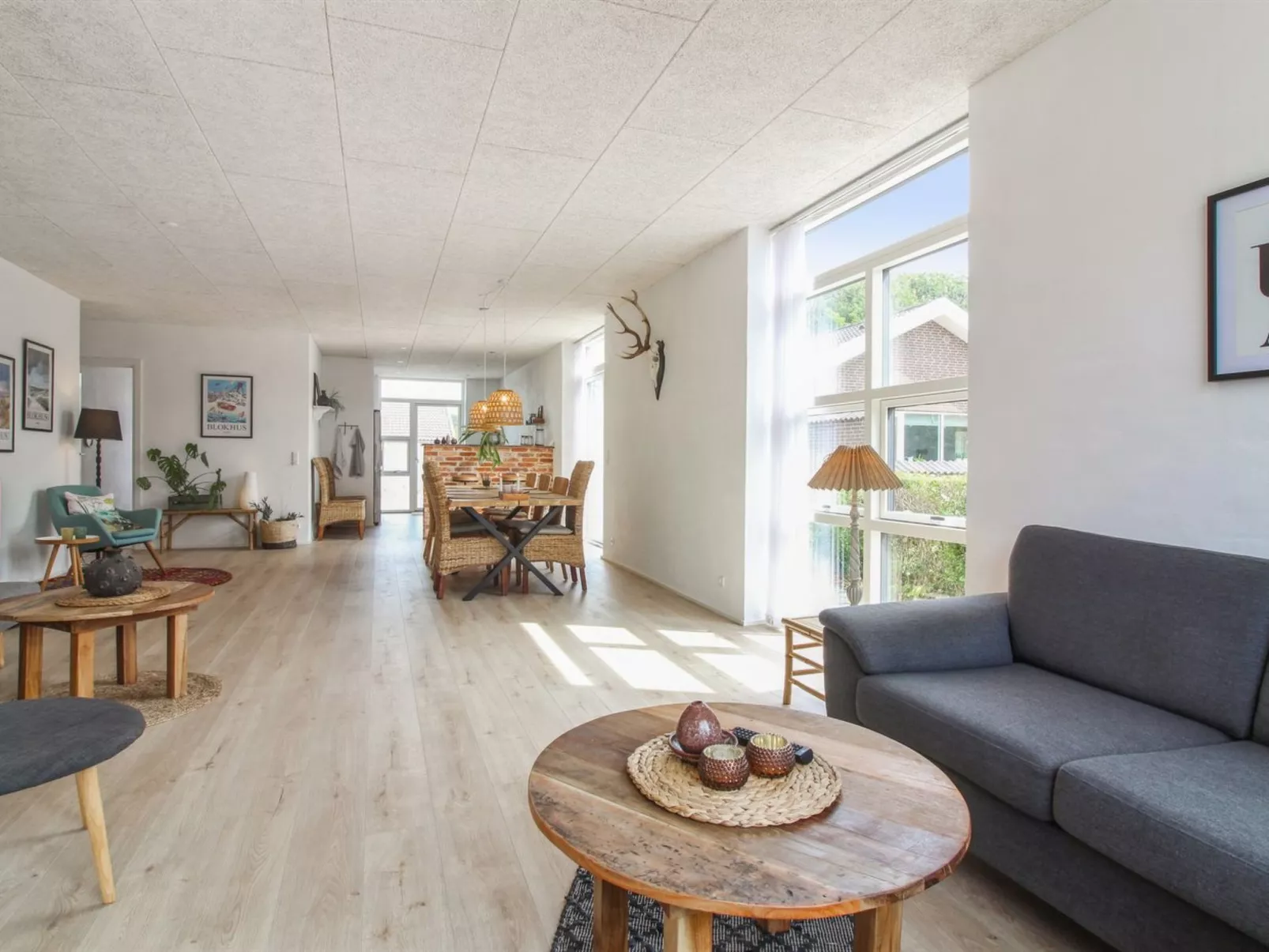 "Laulu" - 2km from the sea-Inside