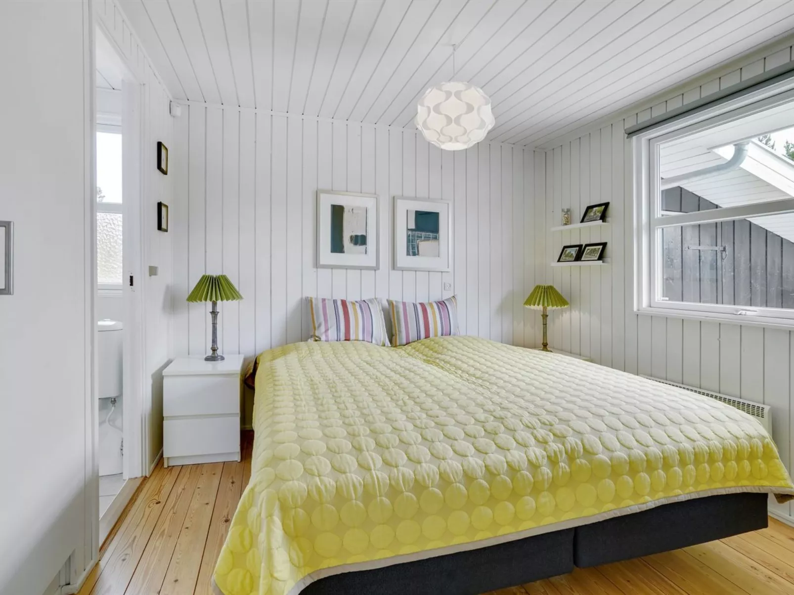 "Fredrikka" - 3.9km from the sea-Inside