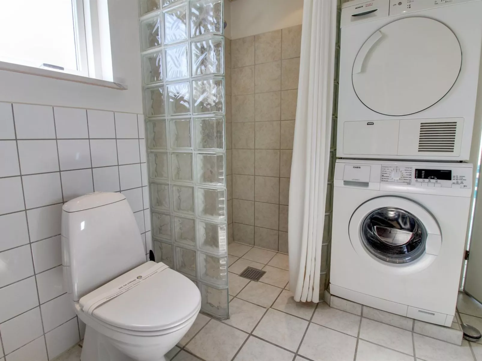 "Börje" - 600m from the sea-Drinnen