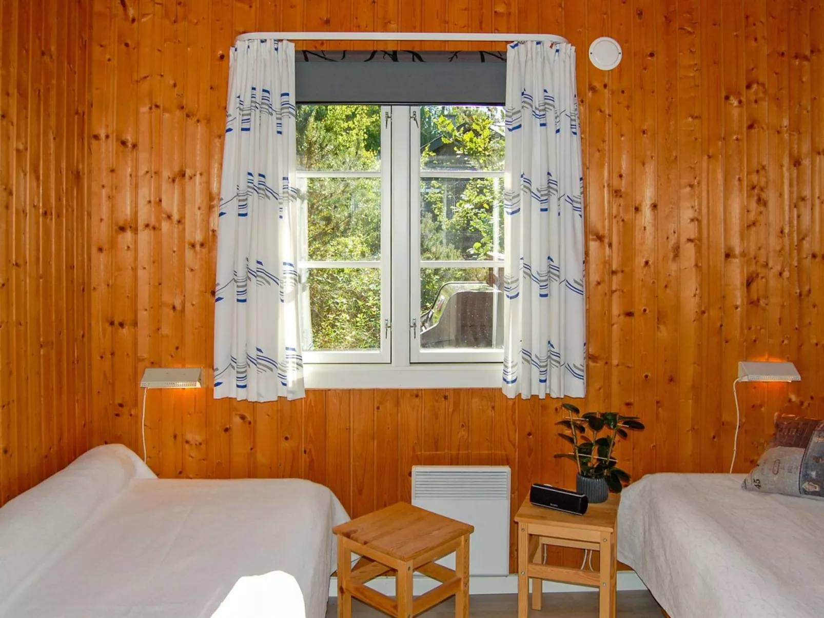 "Ulla" - 300m from the sea-Drinnen