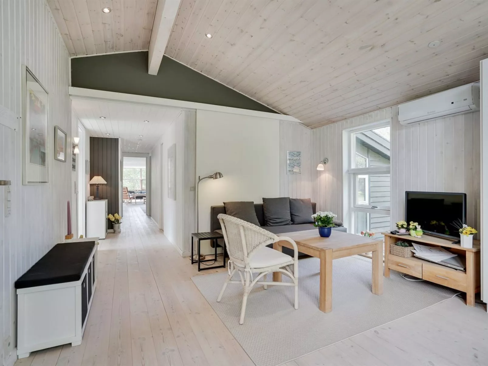 "Ninna" - 1km from the sea-Drinnen