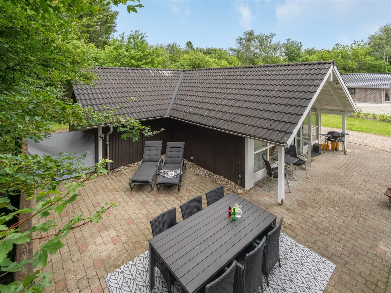 "Melisa" - 28km from the sea-Outside