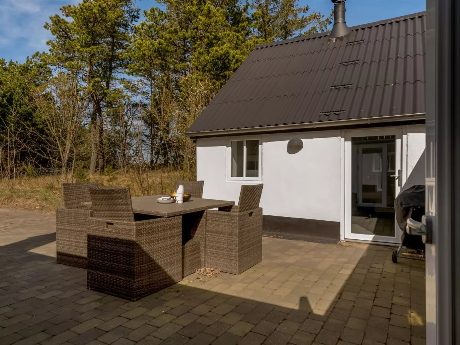 "Elisa" - 1.2km from the sea-Outside