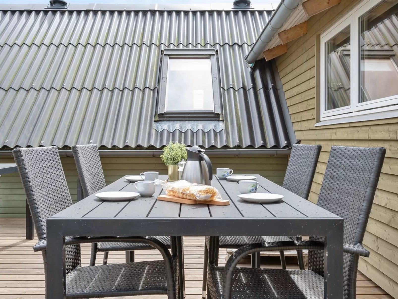 "Hinz" -  from the sea-Draußen